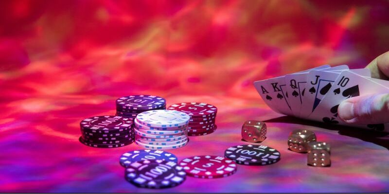 Game bài phỏm online RED88 đẳng cấp 102